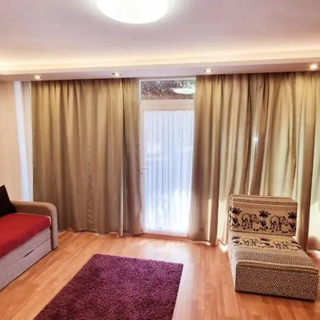 Elizabet Apartmanhaz * Hajduszoboszlo